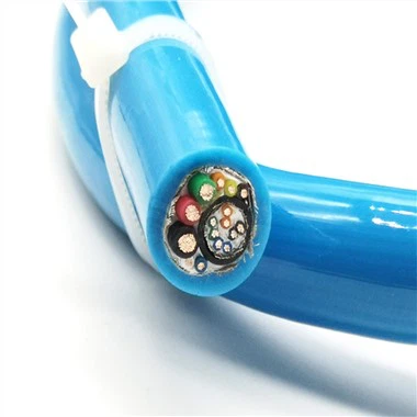 Hybrid Cable Underwater